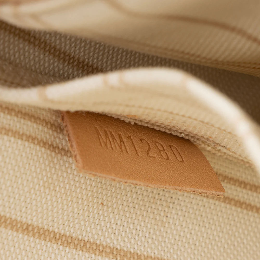 Louis Vuitton Damier Azur Neverfull PM Pochette