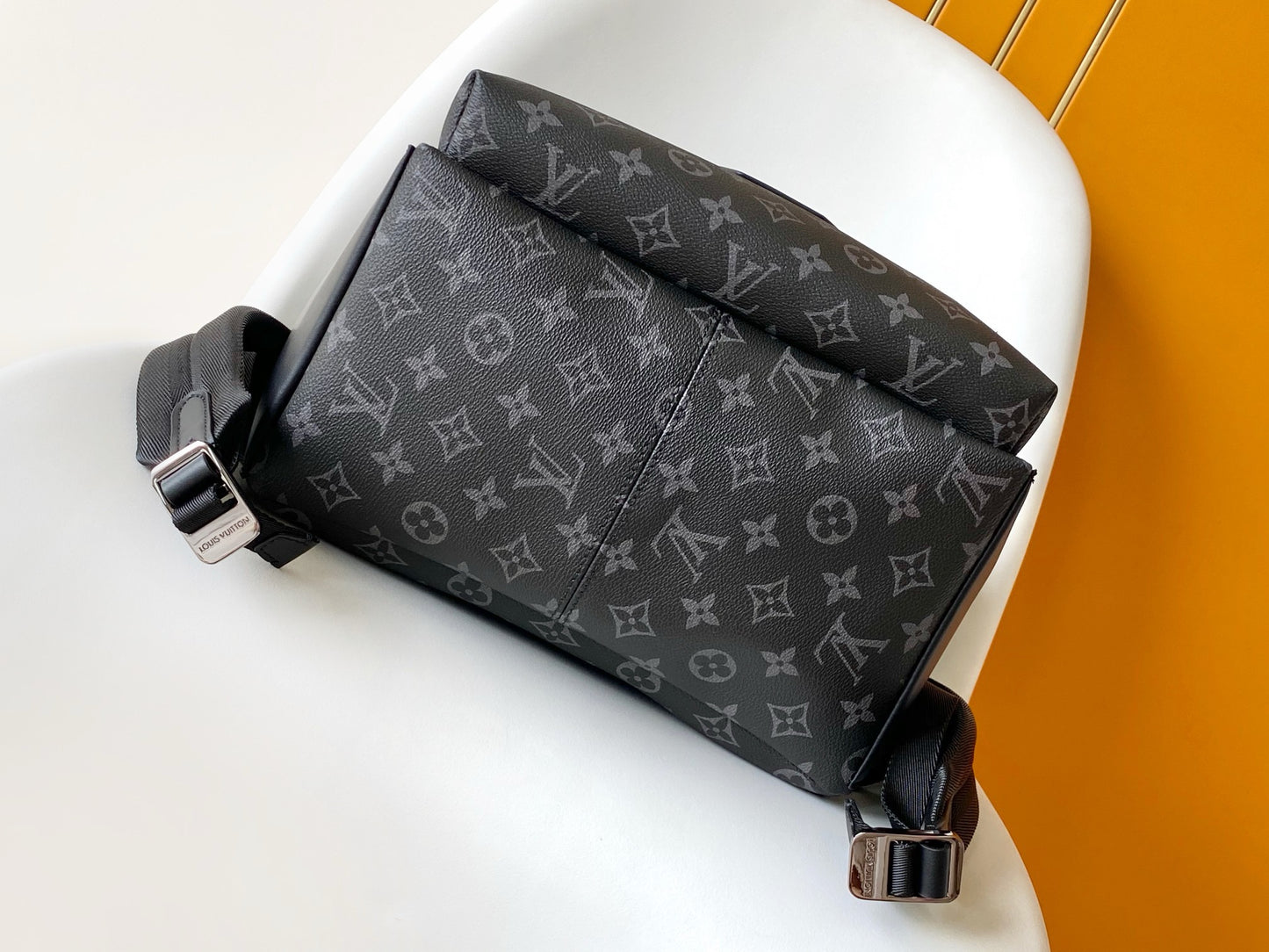 Discovery PM Monogram Eclipse Backpack Gray - Bag | LOUIS VUITTON