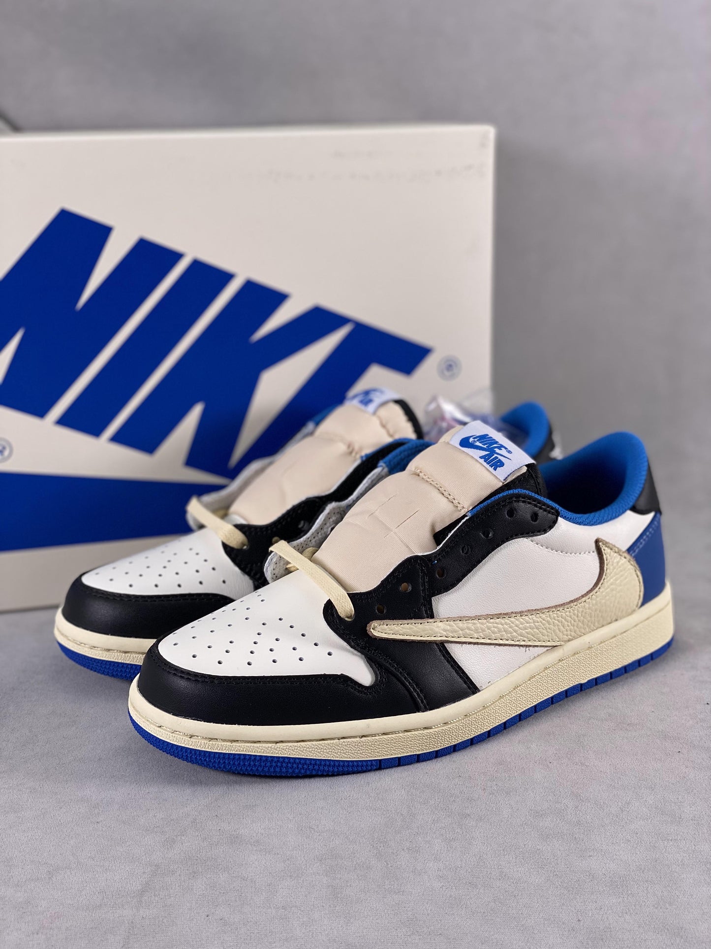 Travis Scott x Fragment Design x Jordan Air Jordan 1 Low OG SP